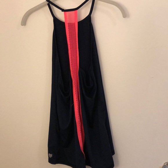 Forever 21 Workout Tank Top - Picture 2 of 5